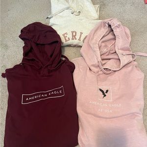 5 American Eagle men’s small long sleeve tops-3 long sleeve heavy, 2 sweatshirts